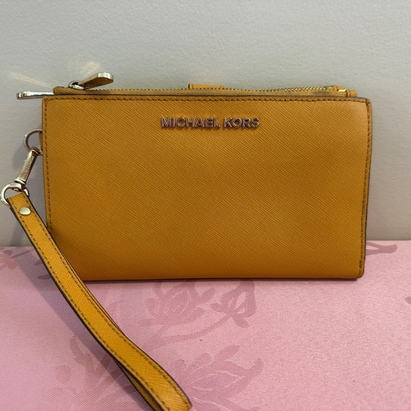 Michael Kors Handbags - Michele Kors gold and yellow leather wallet